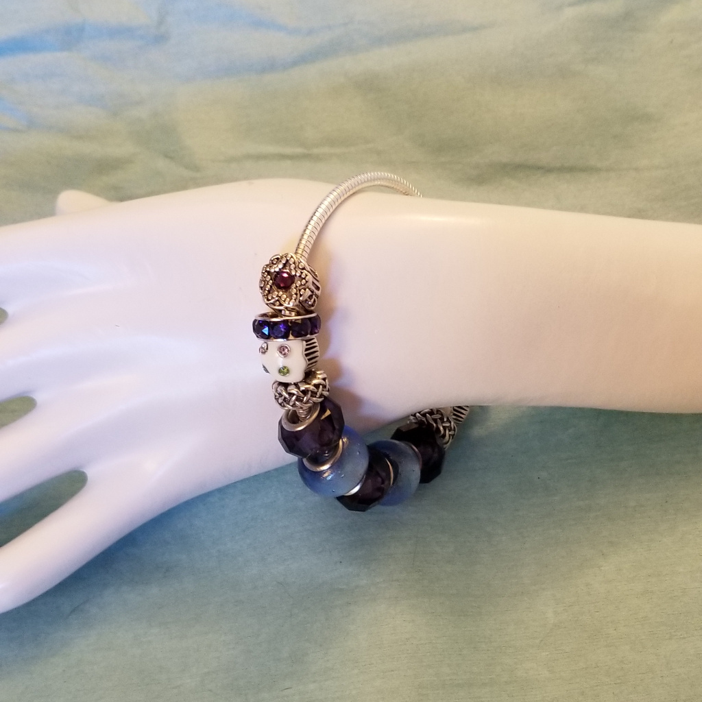Nwt Handmade Bracelet Swarovski Cupcakes 7.5